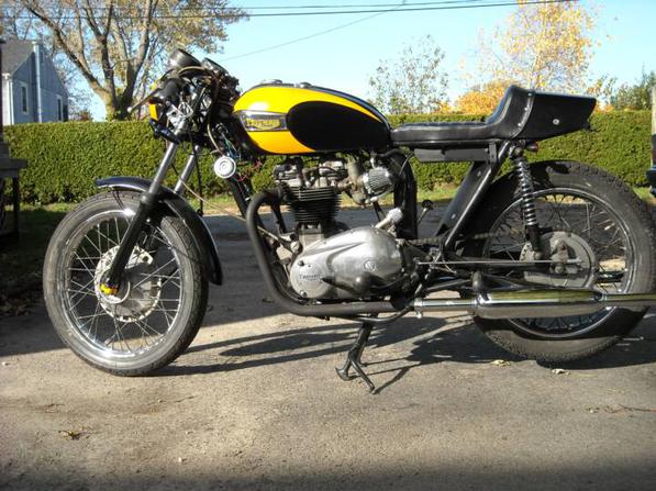 Triumph Cafe Racer